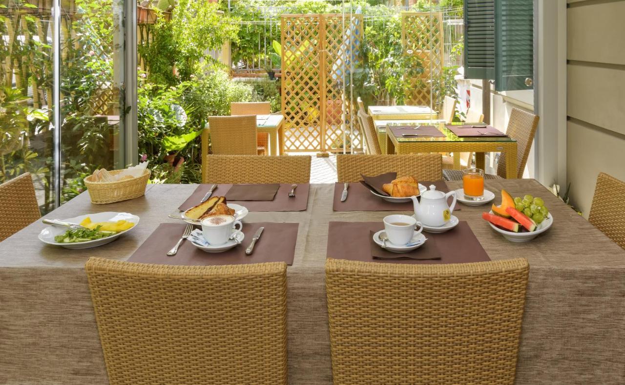 Hotel Vittoria Viareggio Dış mekan fotoğraf