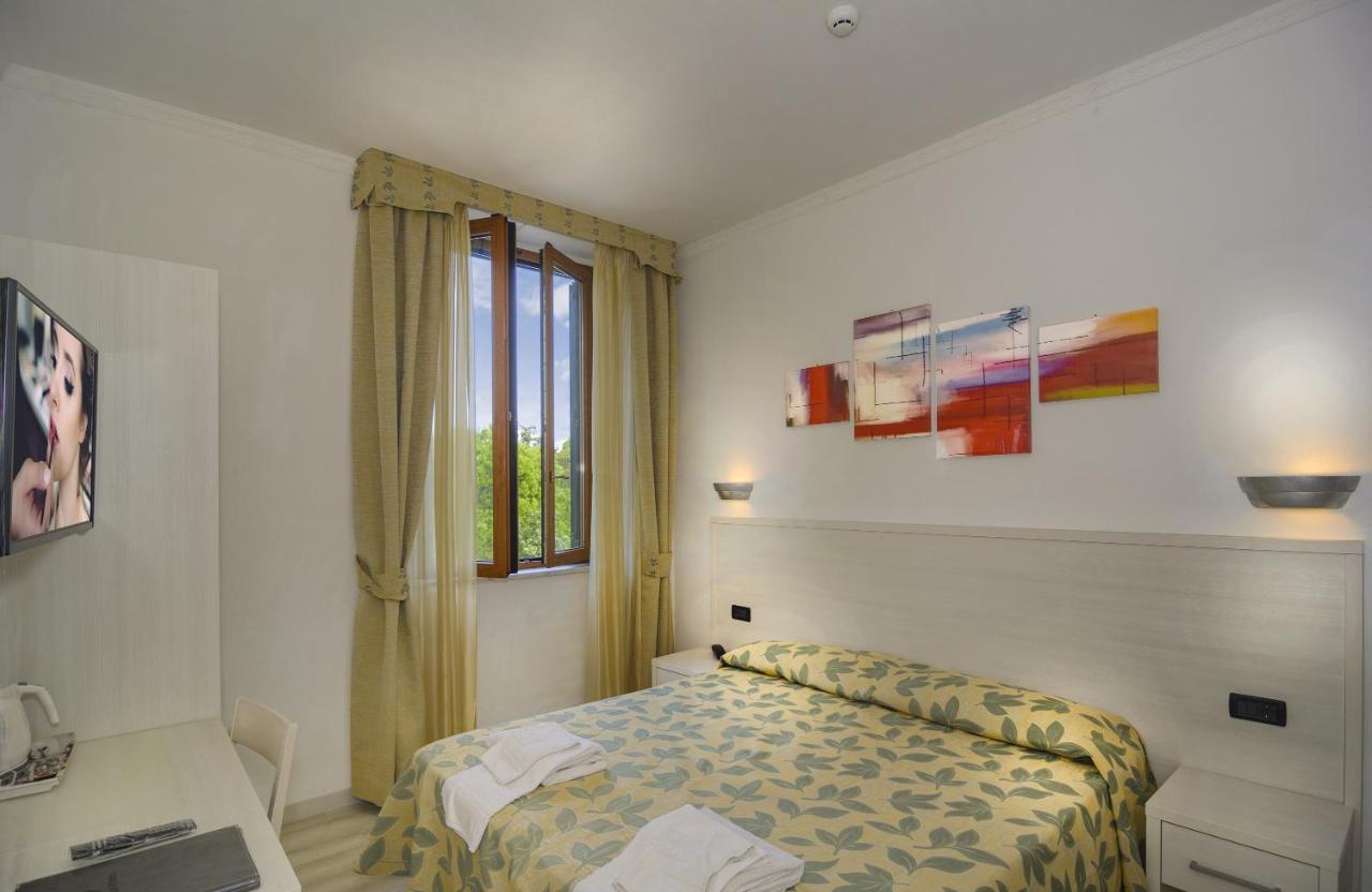 Hotel Vittoria Viareggio Dış mekan fotoğraf