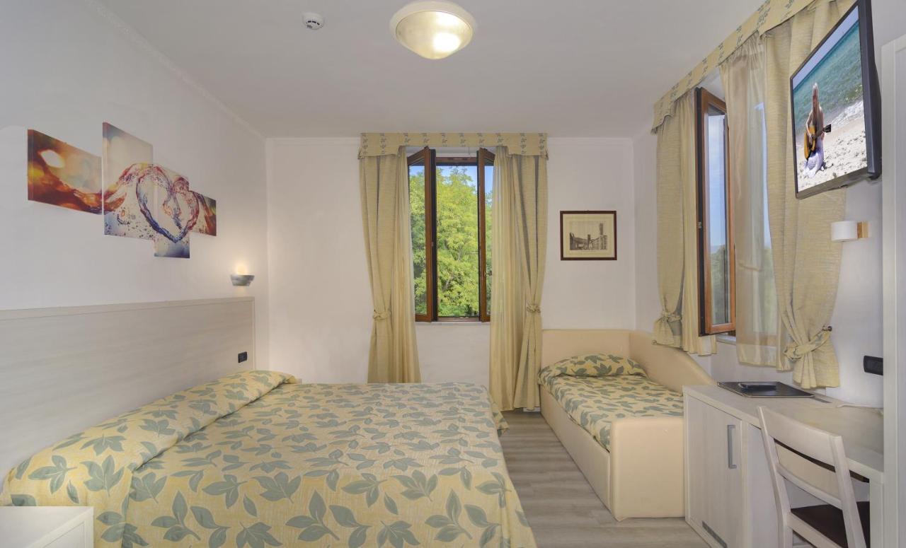 Hotel Vittoria Viareggio Dış mekan fotoğraf