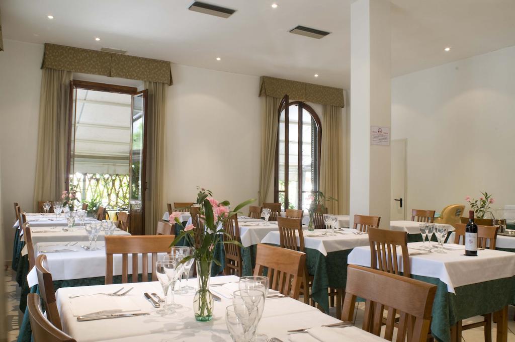 Hotel Vittoria Viareggio Dış mekan fotoğraf