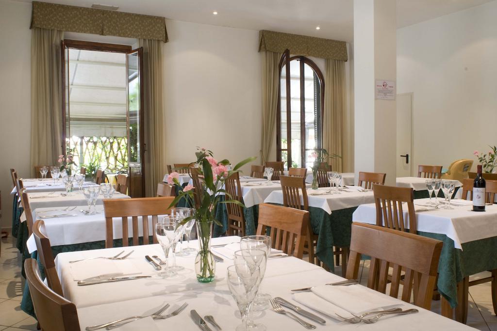 Hotel Vittoria Viareggio Dış mekan fotoğraf