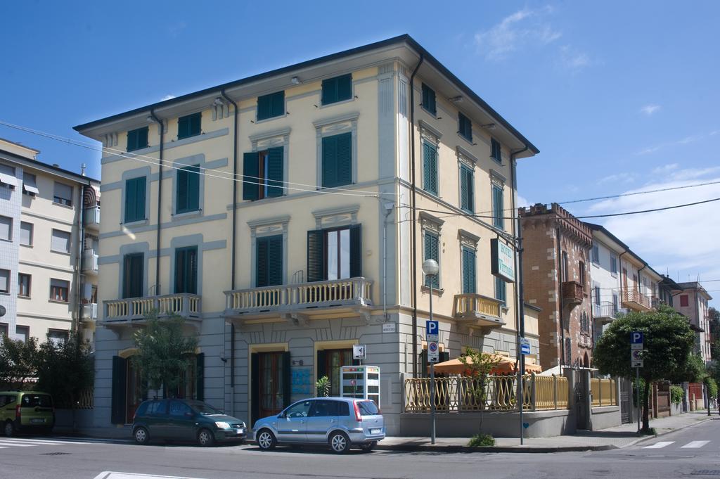 Hotel Vittoria Viareggio Dış mekan fotoğraf