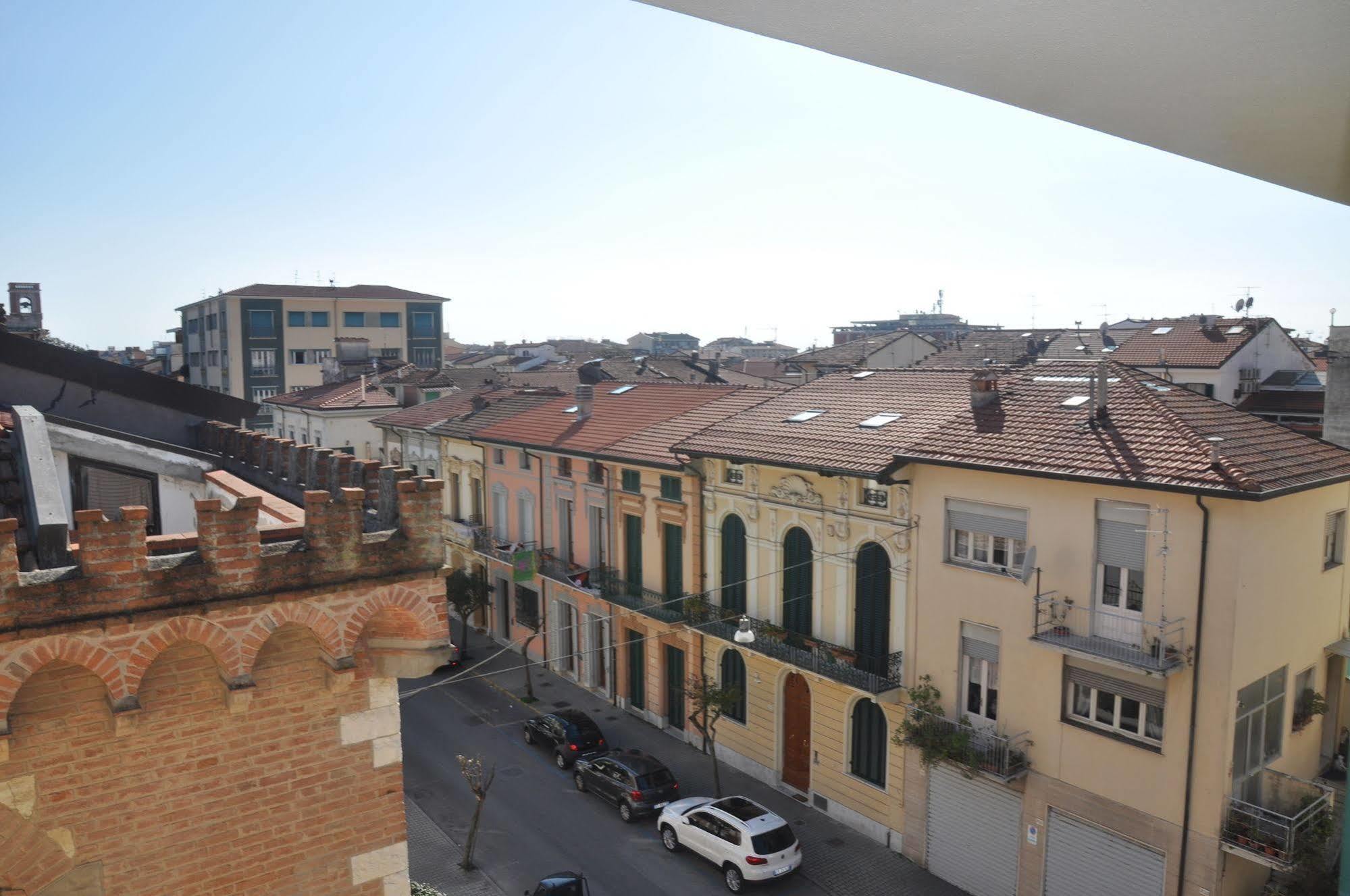 Hotel Vittoria Viareggio Dış mekan fotoğraf