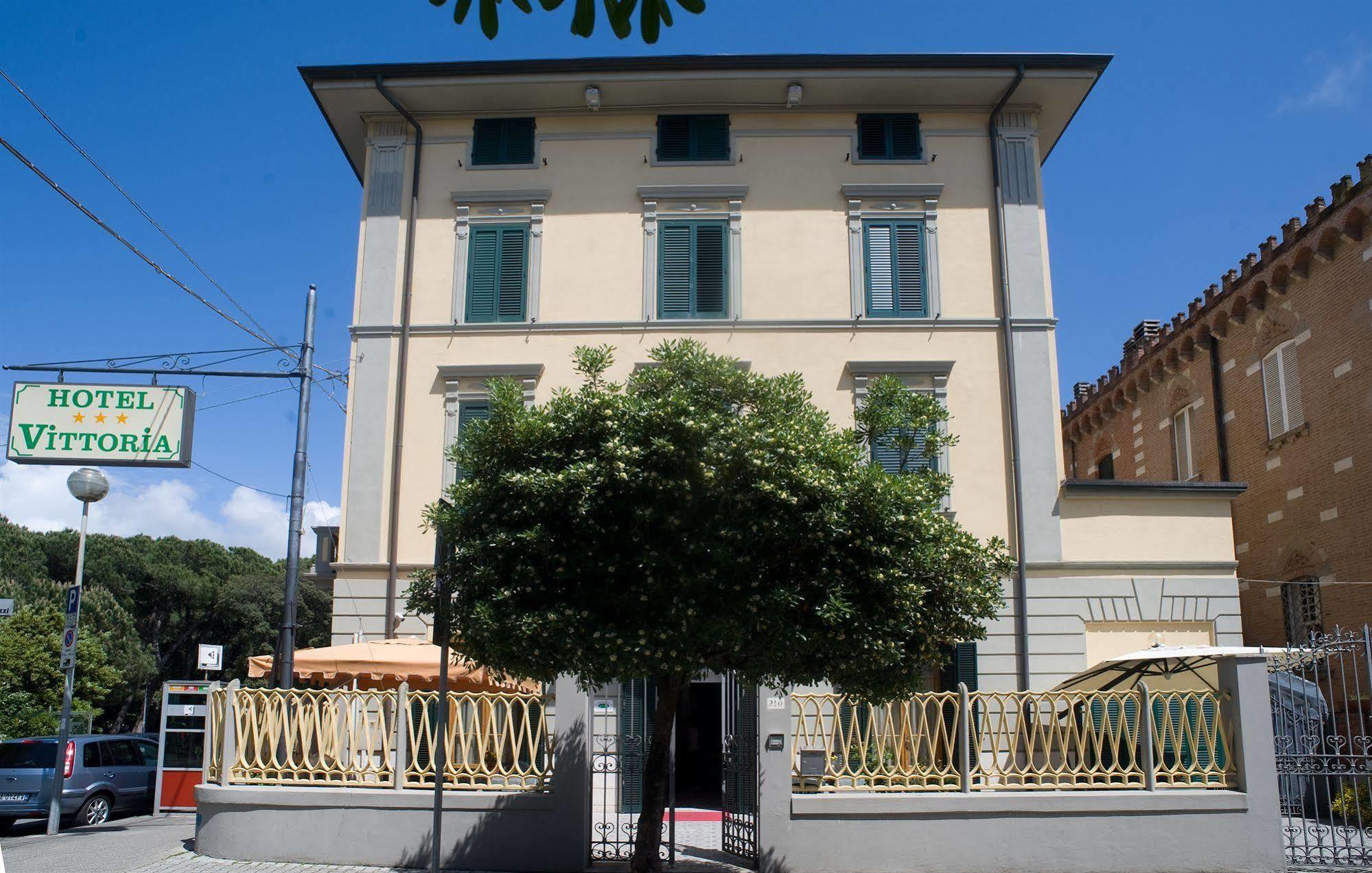 Hotel Vittoria Viareggio Dış mekan fotoğraf