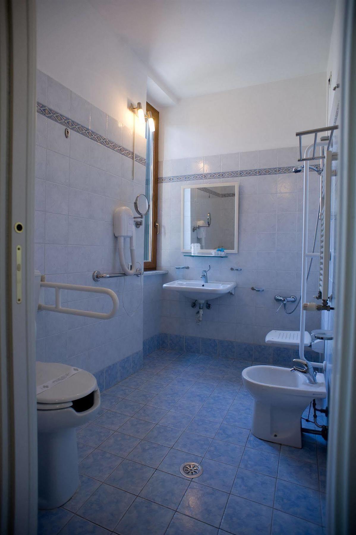 Hotel Vittoria Viareggio Dış mekan fotoğraf