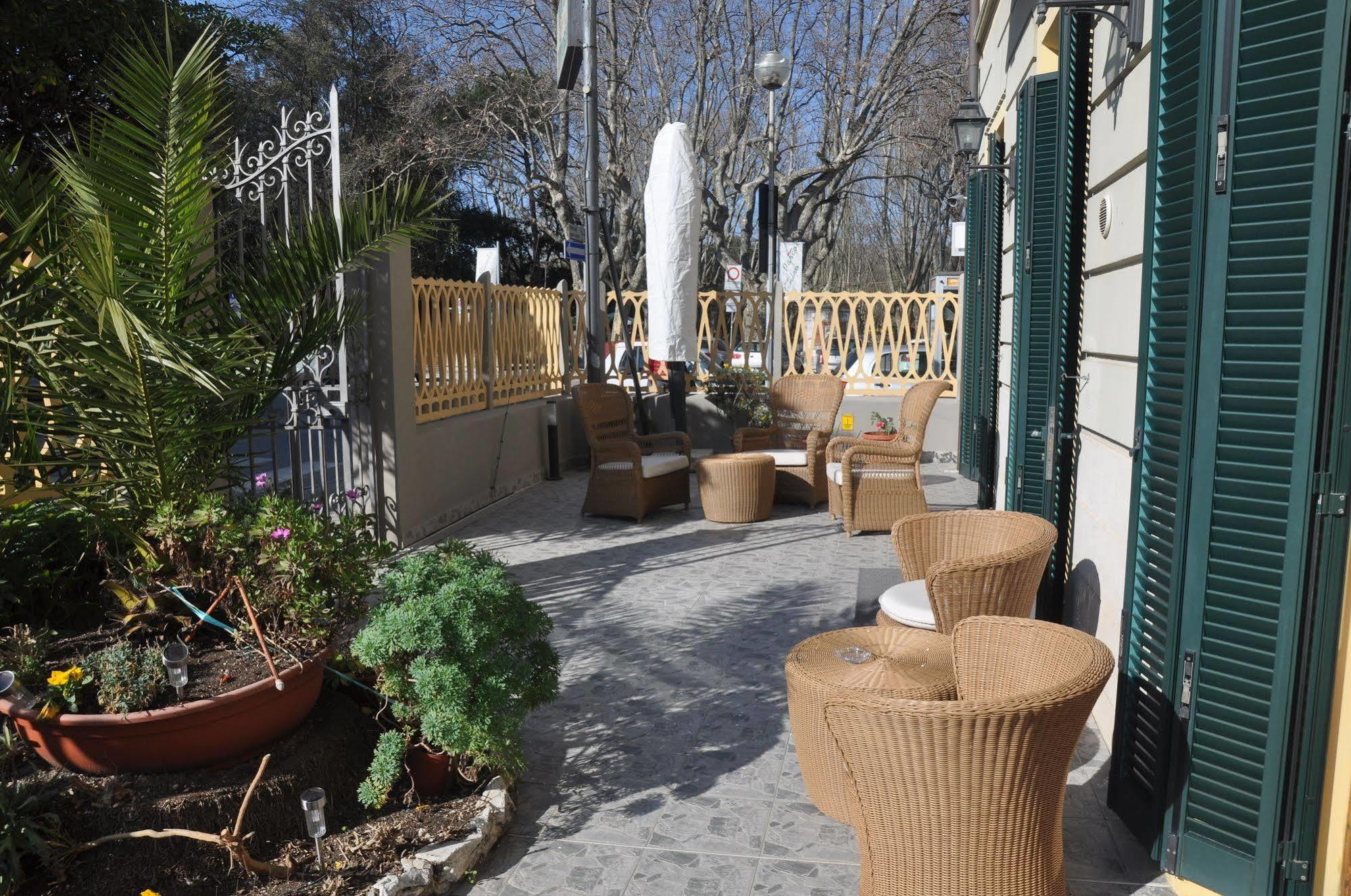 Hotel Vittoria Viareggio Dış mekan fotoğraf